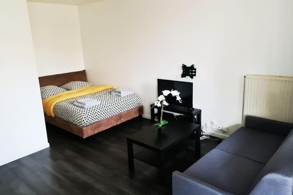 Le Jules Val - Studio Cosy En Residence + Parking + Wi-Fi Evry-Gregy-sur-Yerre Exterior photo